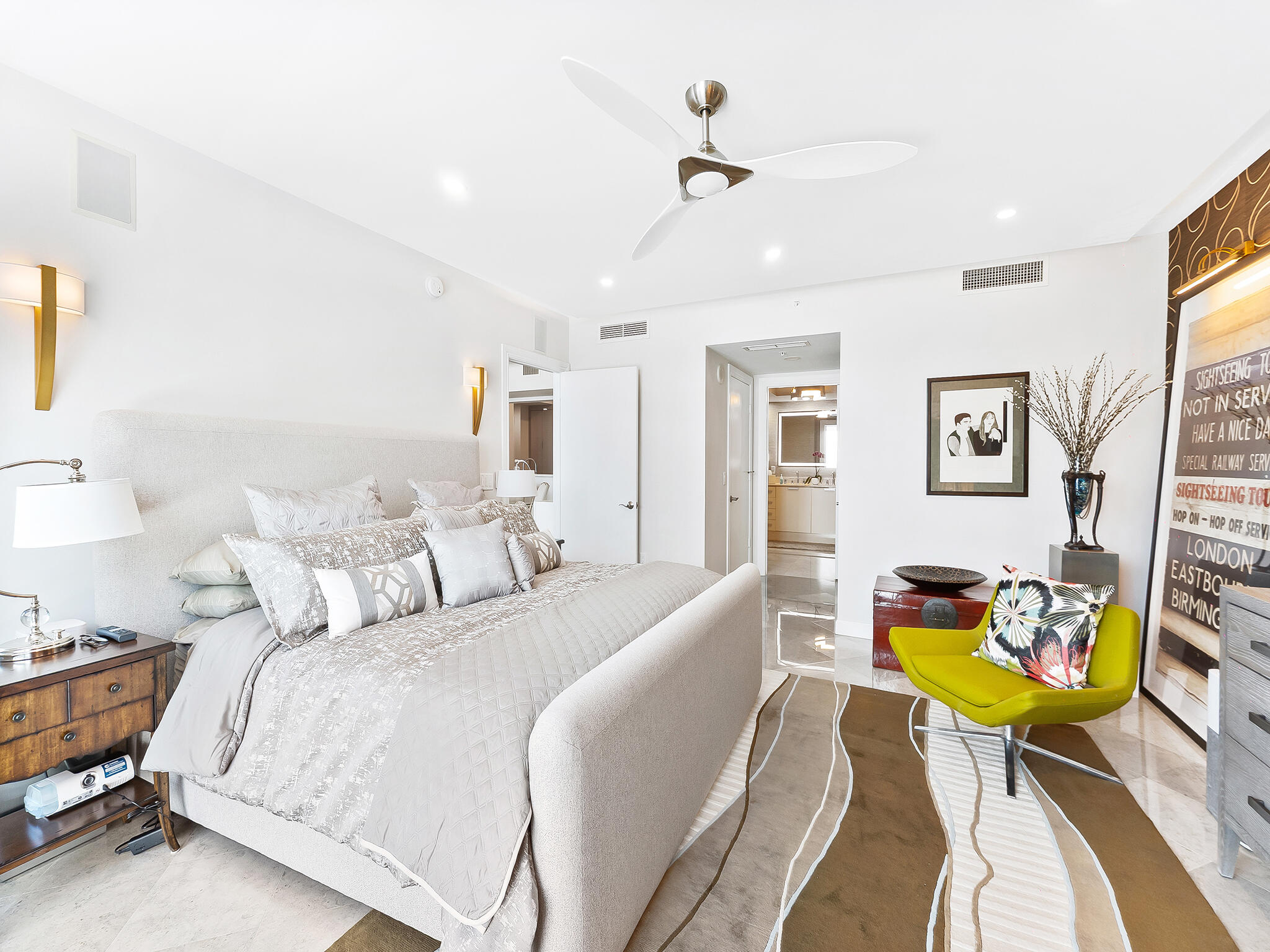 715 Bayshore Drive 606