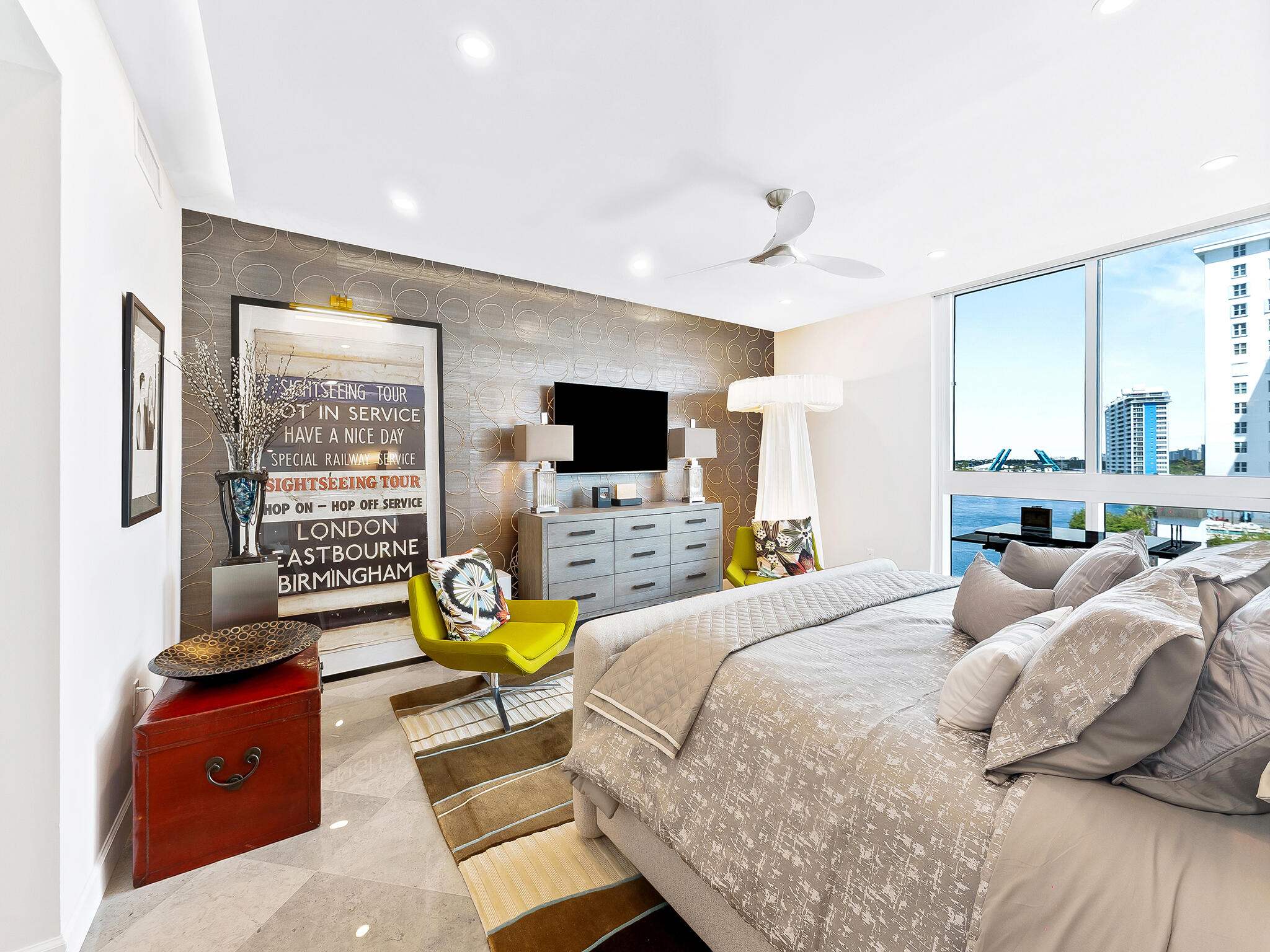 715 Bayshore Drive 606