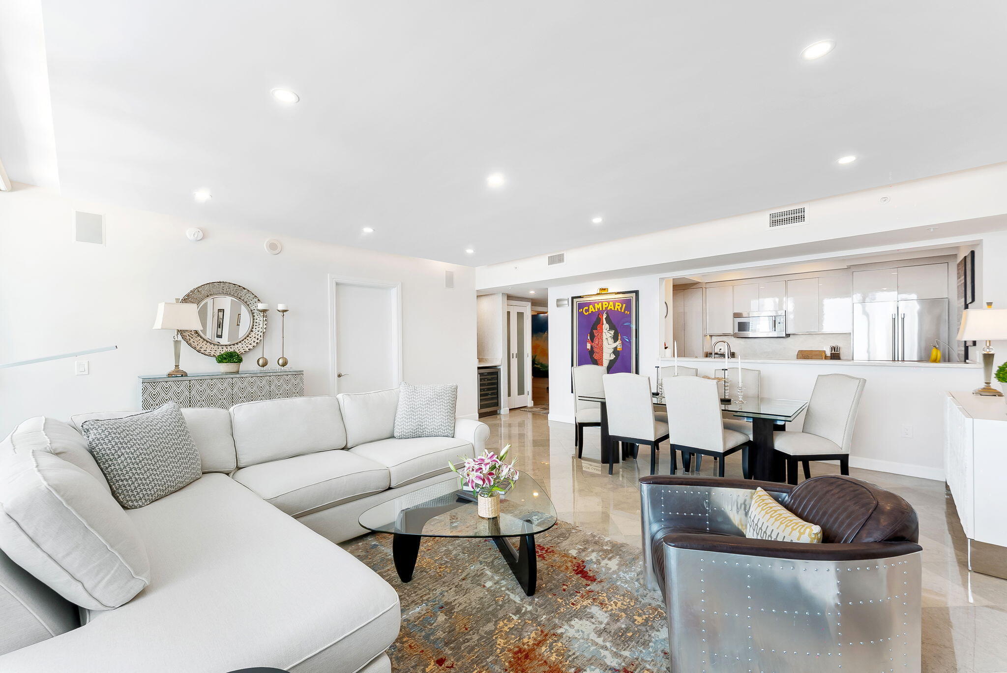 715 Bayshore Drive 606