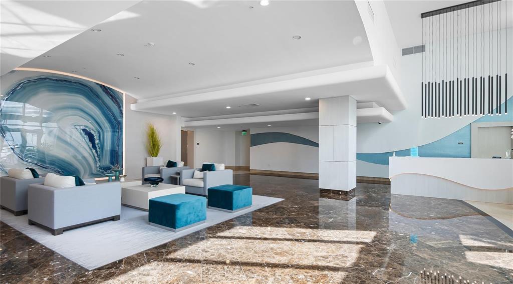 715 Bayshore Drive 606