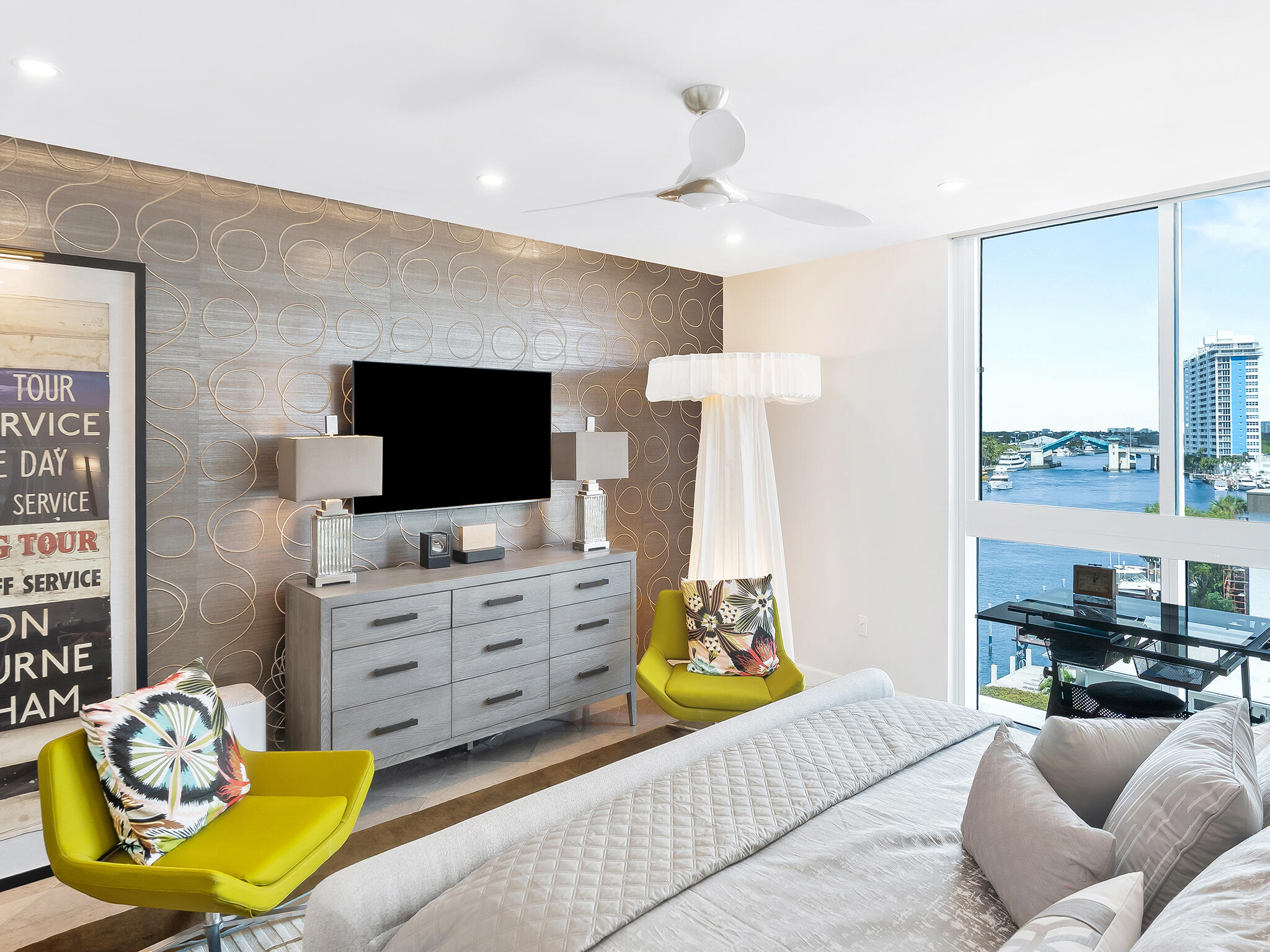 715 Bayshore Drive 606