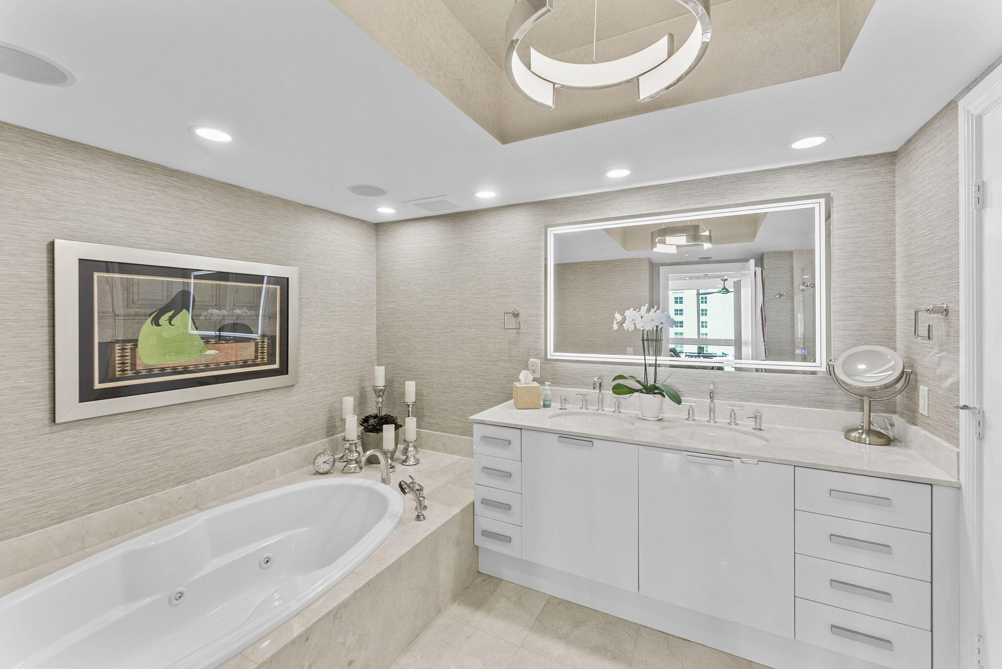 715 Bayshore Drive 606