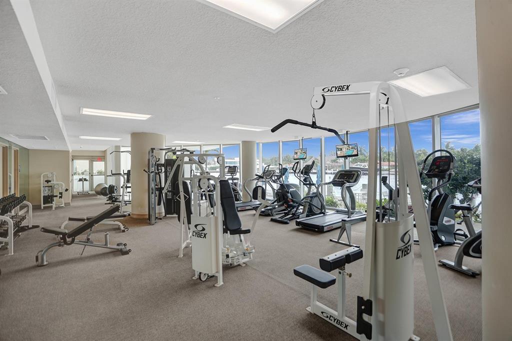 715 Bayshore Drive 606