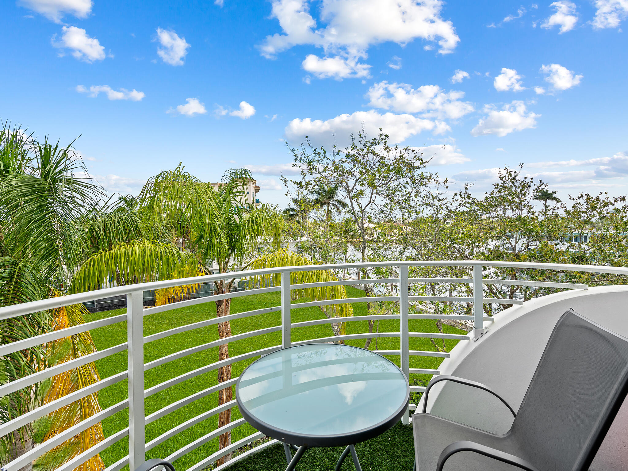 444 Hendricks Isle 301