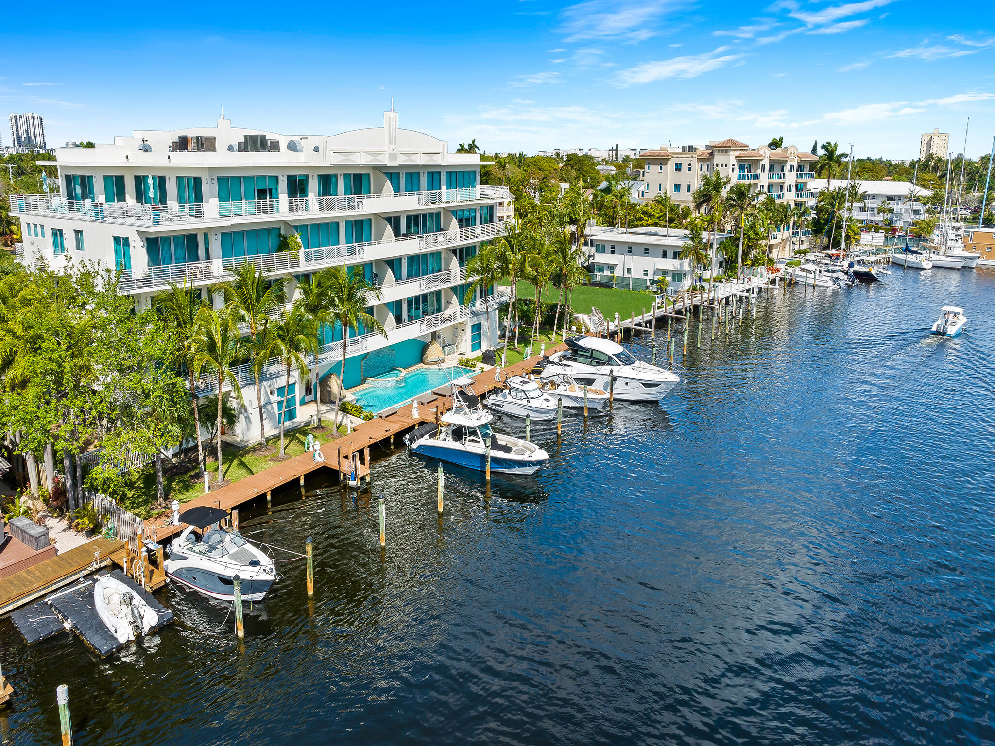 444 Hendricks Isle 301