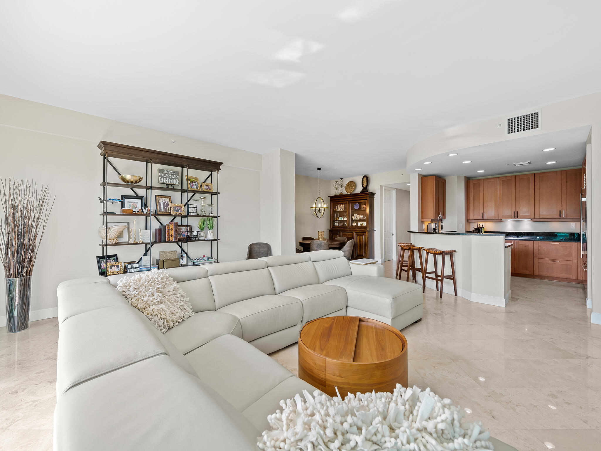 444 Hendricks Isle 301