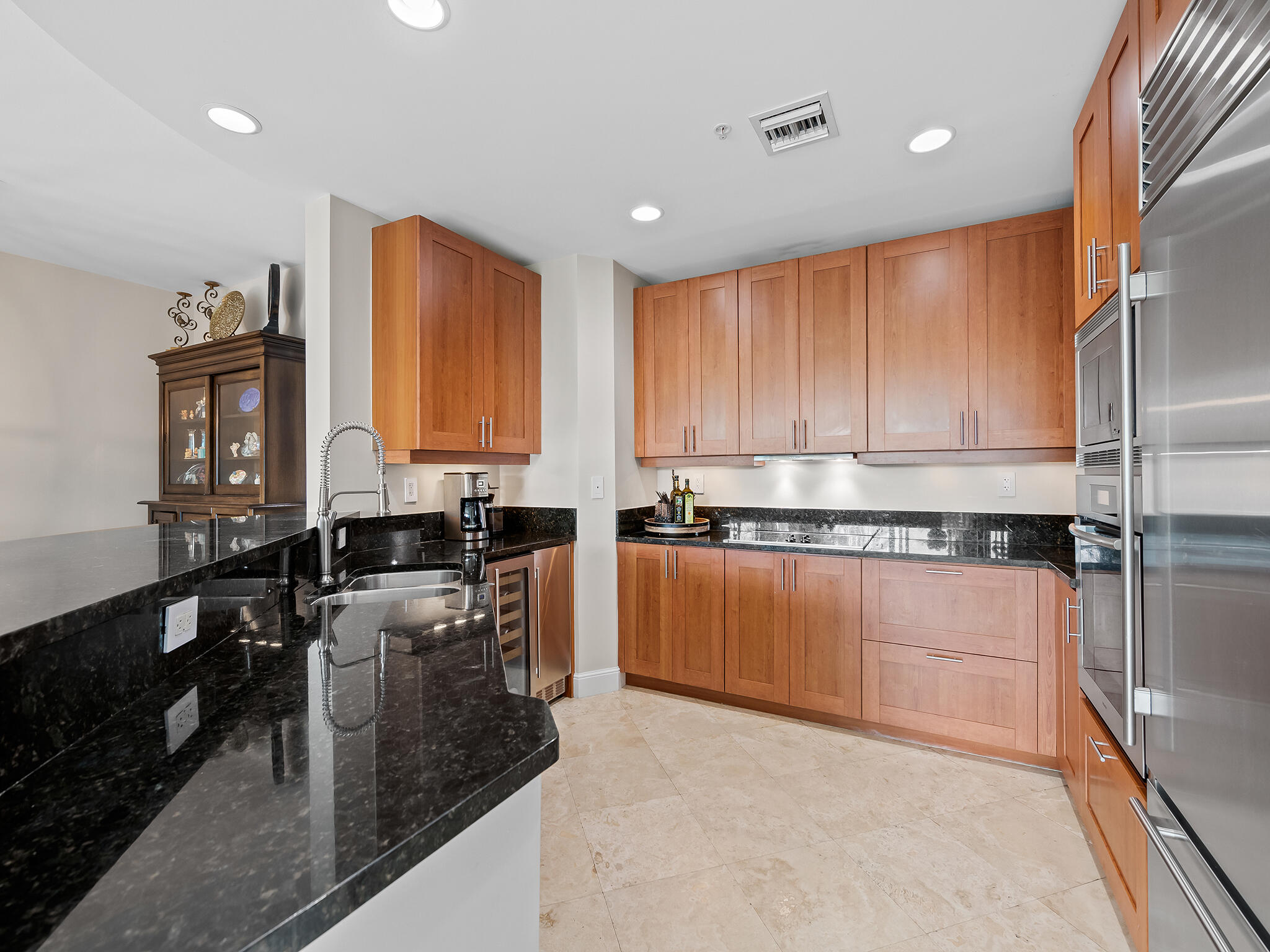 444 Hendricks Isle 301