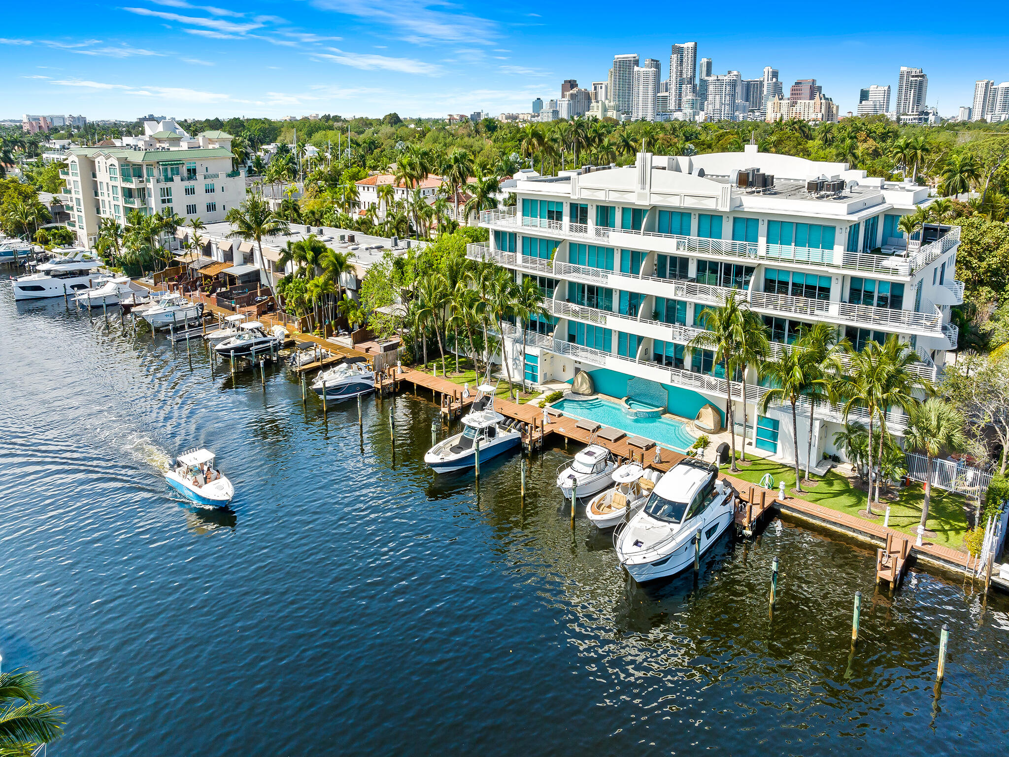 444 Hendricks Isle 301