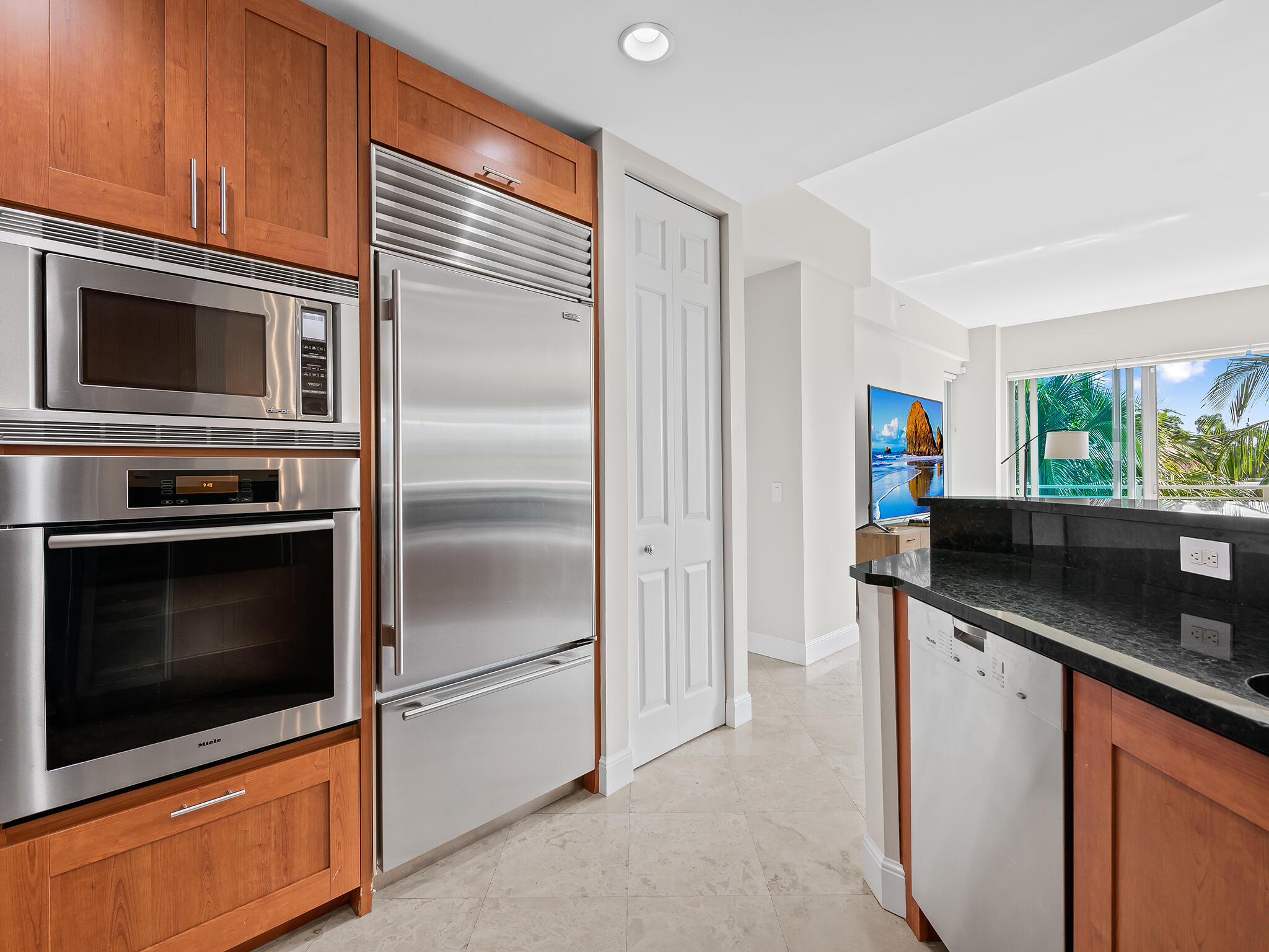 444 Hendricks Isle 301