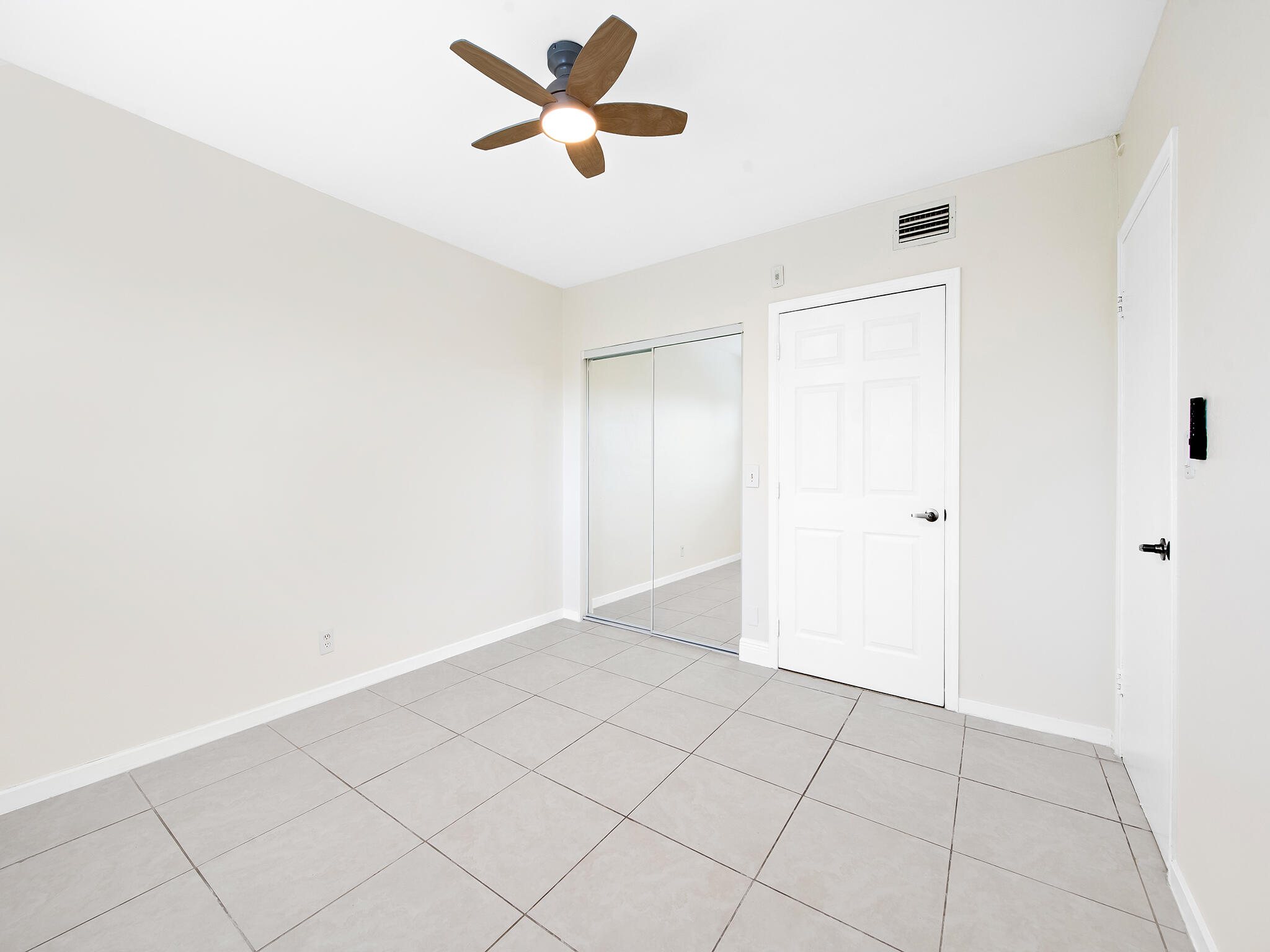 2238 Monroe Street 306