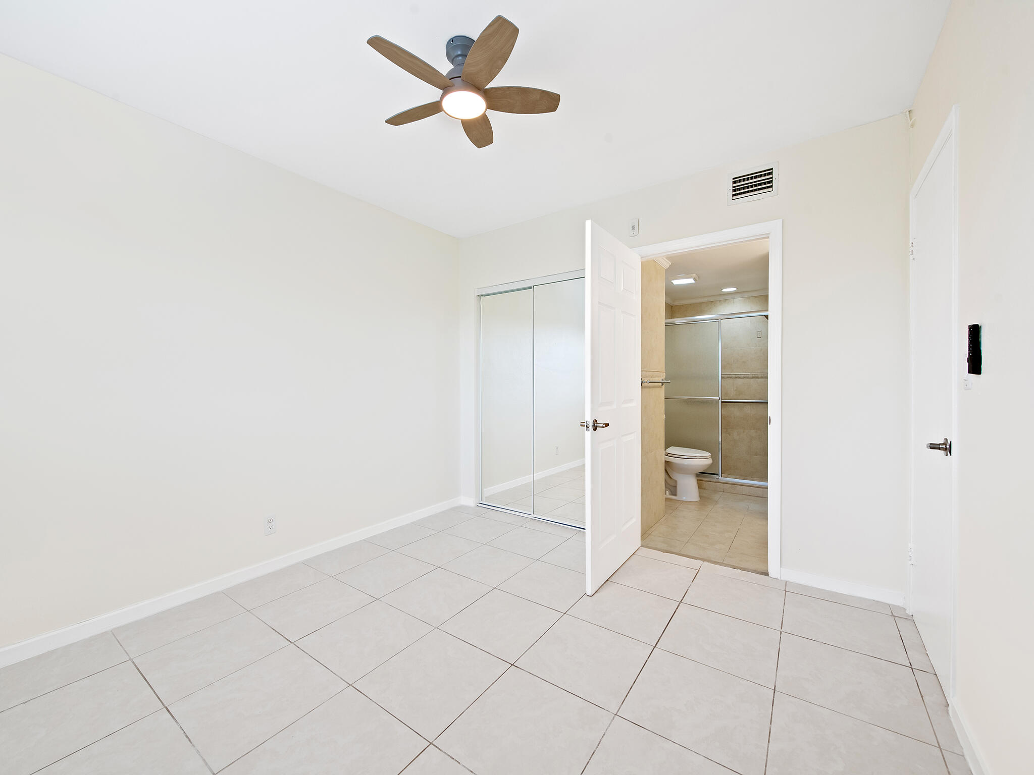 2238 Monroe Street 306