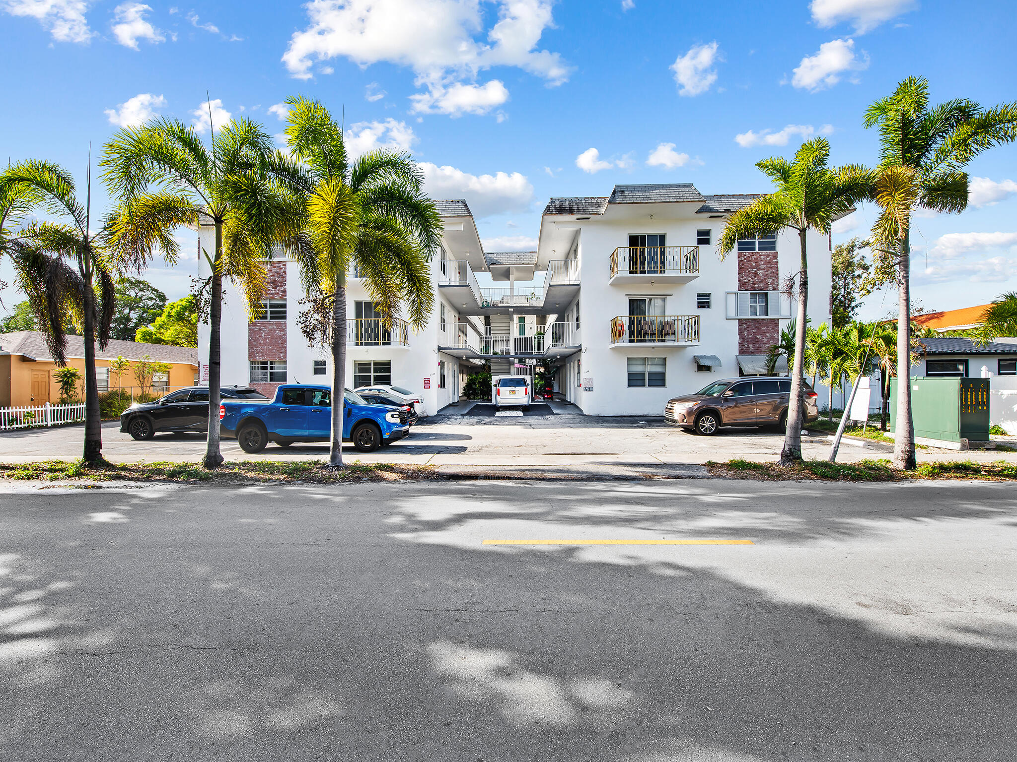 2238 Monroe Street 306