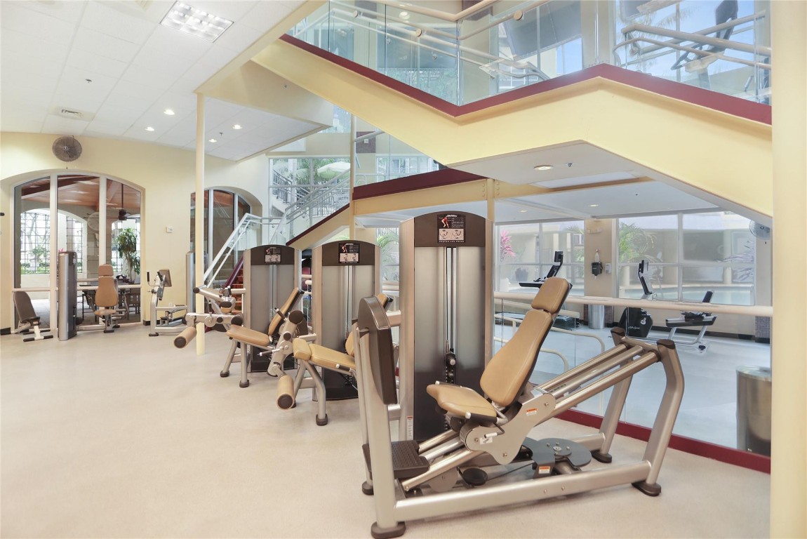 2631 NE 14th Ave Unit: 209