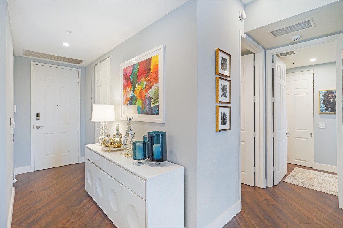 2631 NE 14th Ave Unit: 209