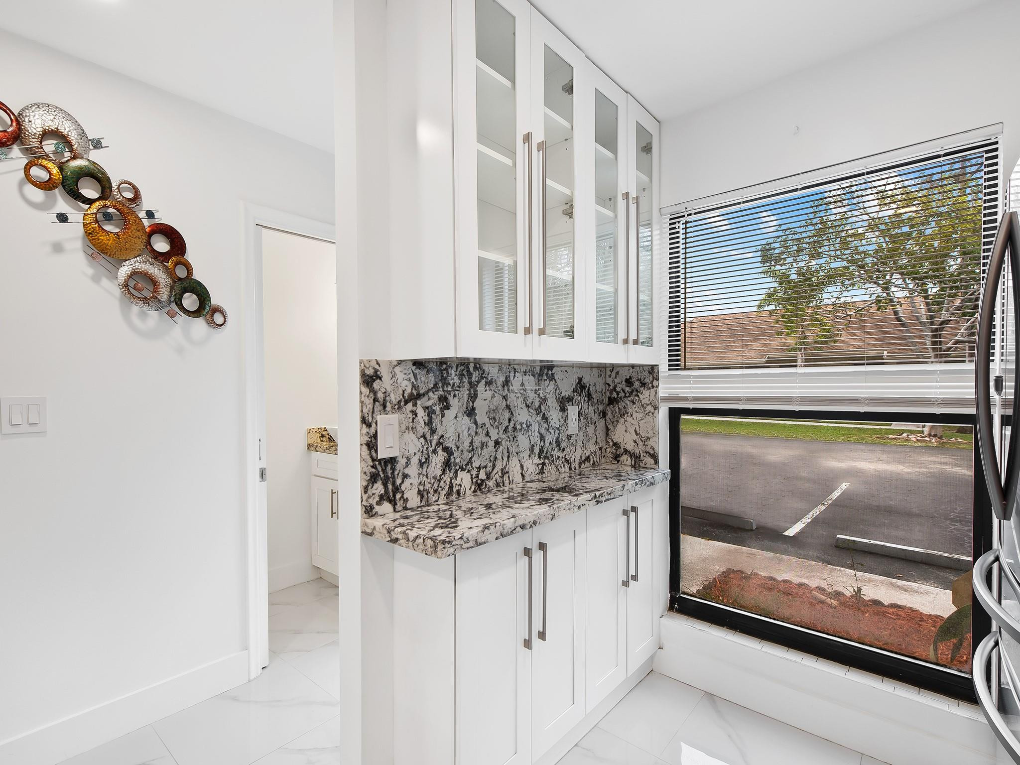 3084 S Oakland Forest Dr 1402