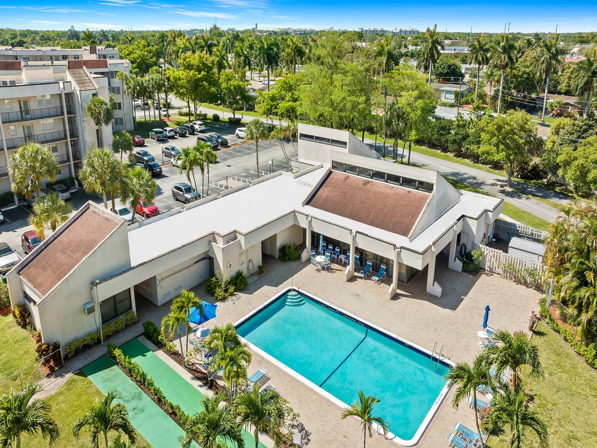 2571 Aragon Blvd 318