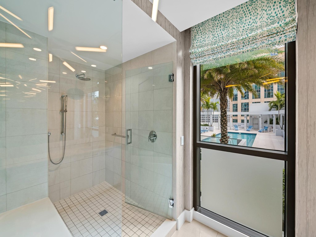 100 E Las Olas Blvd 1701