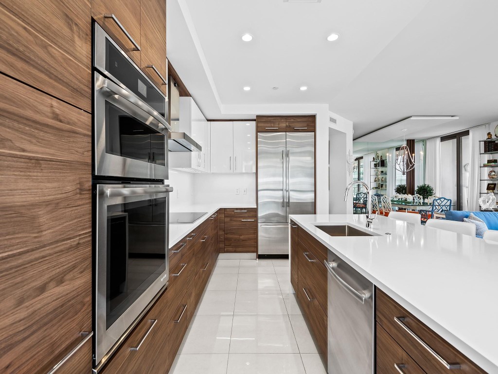 100 E Las Olas Blvd 1701