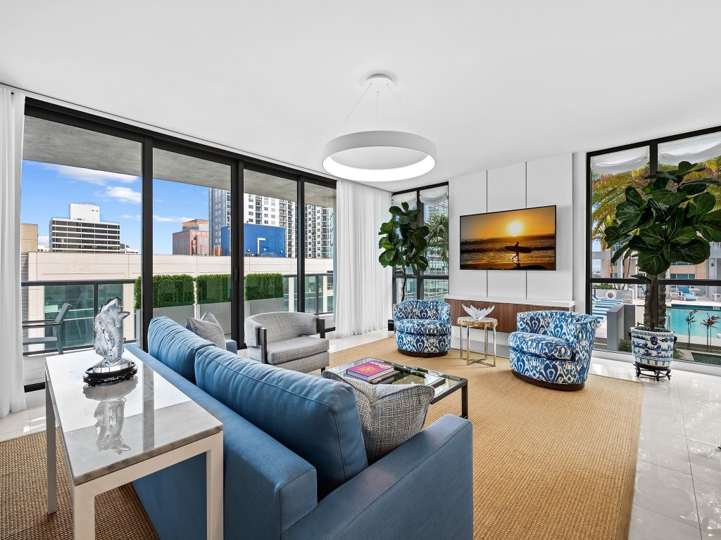 100 E Las Olas Blvd 1701