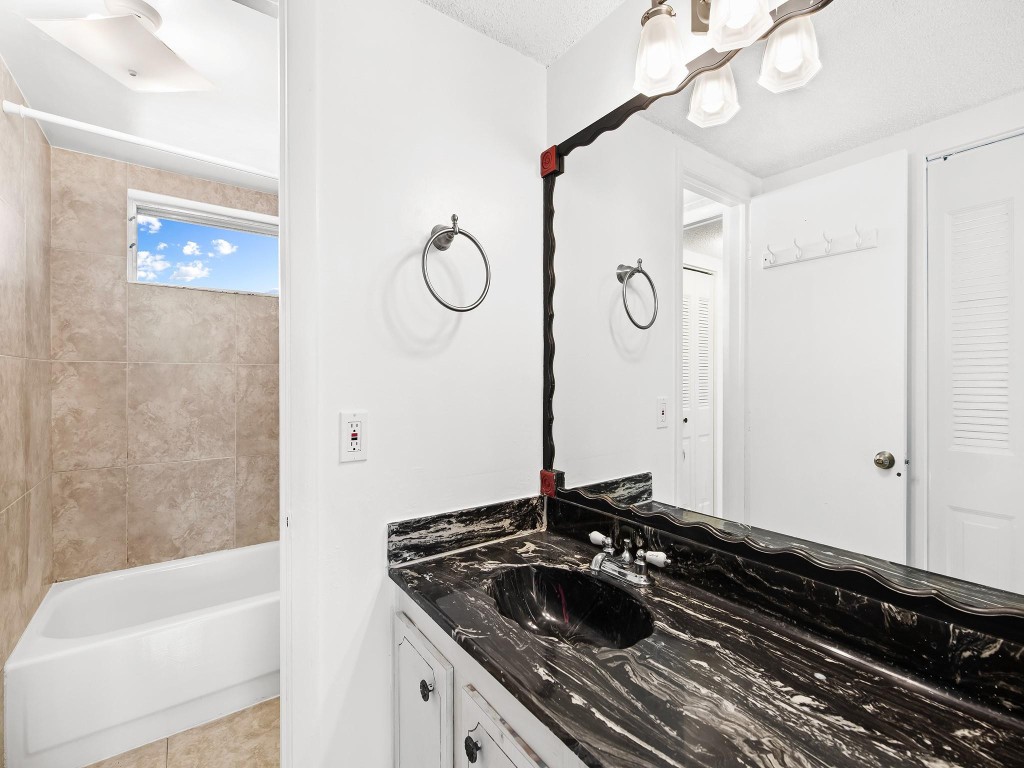 5750 NW 64th Ave 305