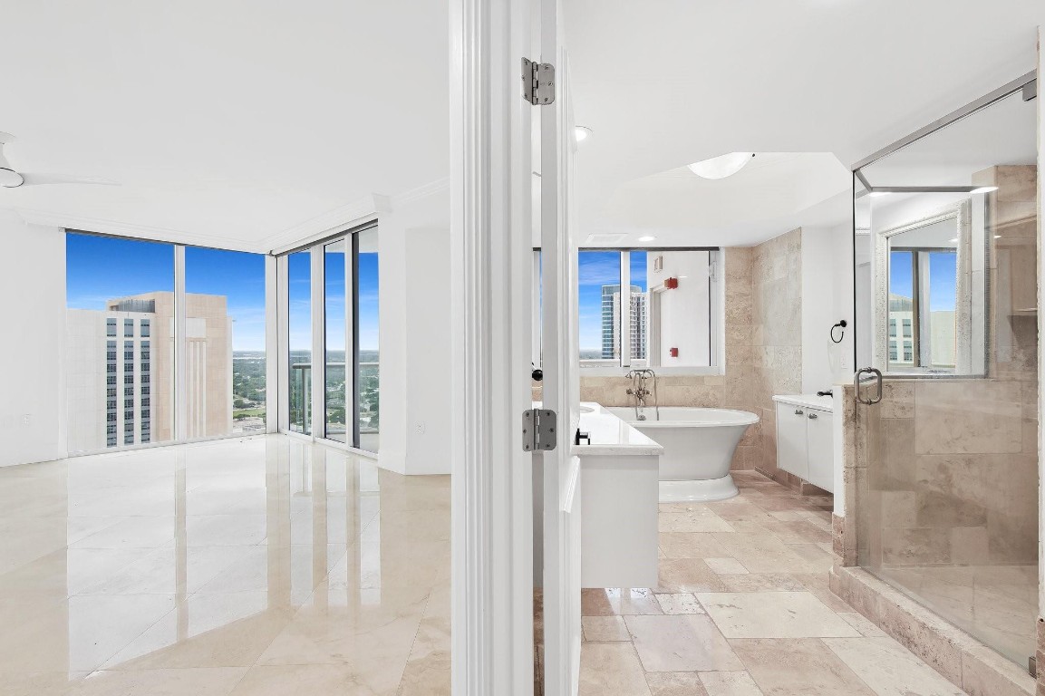 333 Las Olas Way 2910