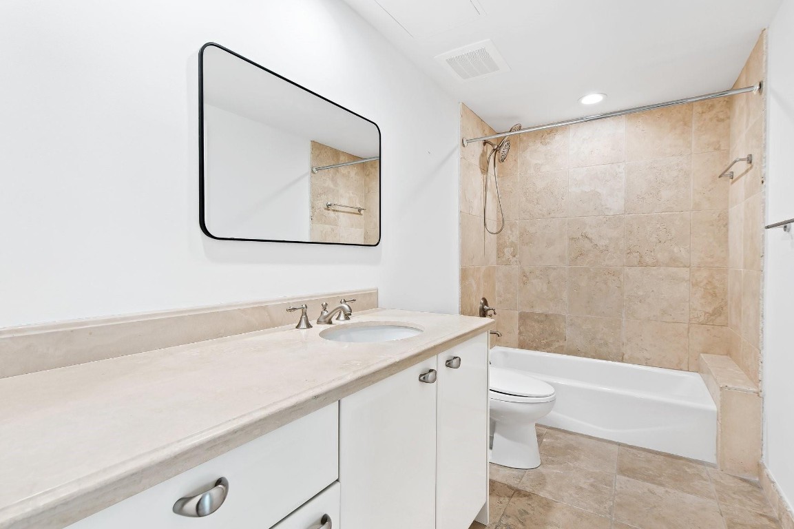 333 Las Olas Way 2910