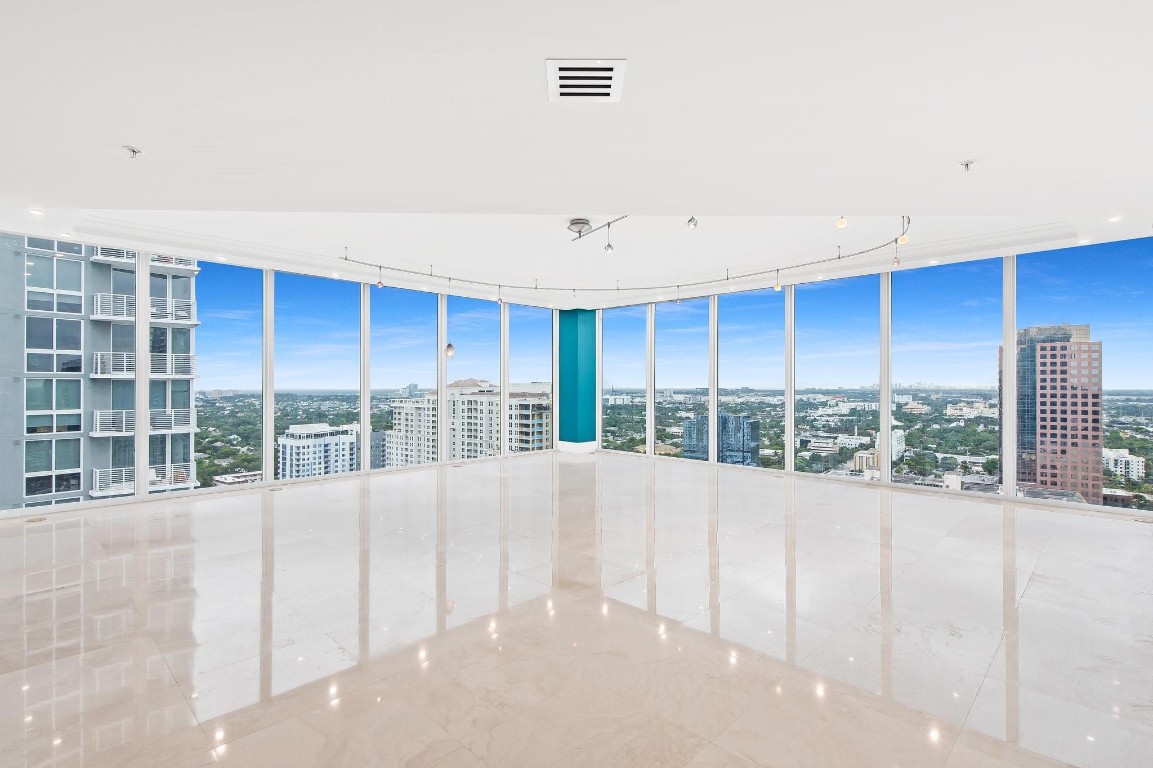 333 Las Olas Way 2910