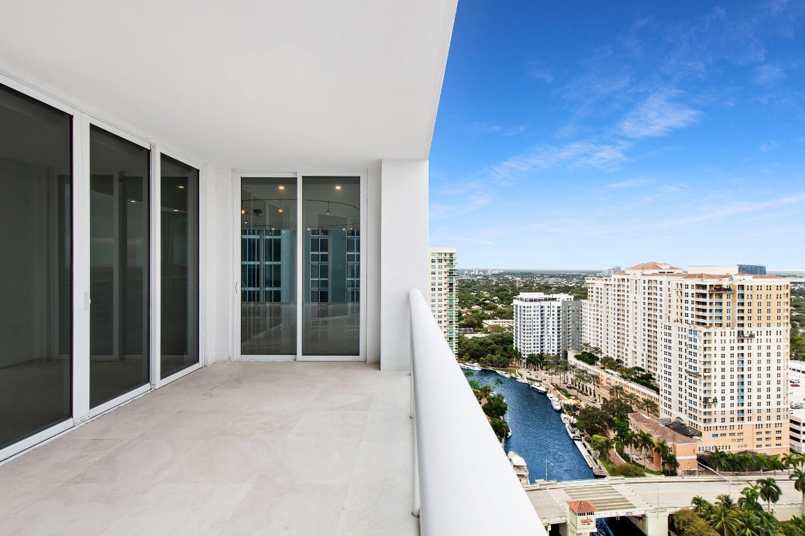 333 Las Olas Way 2910