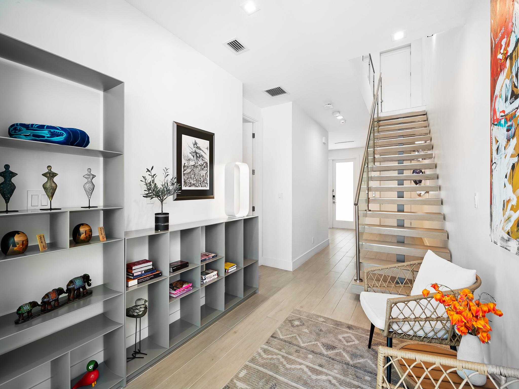 12 SE 10th Ave