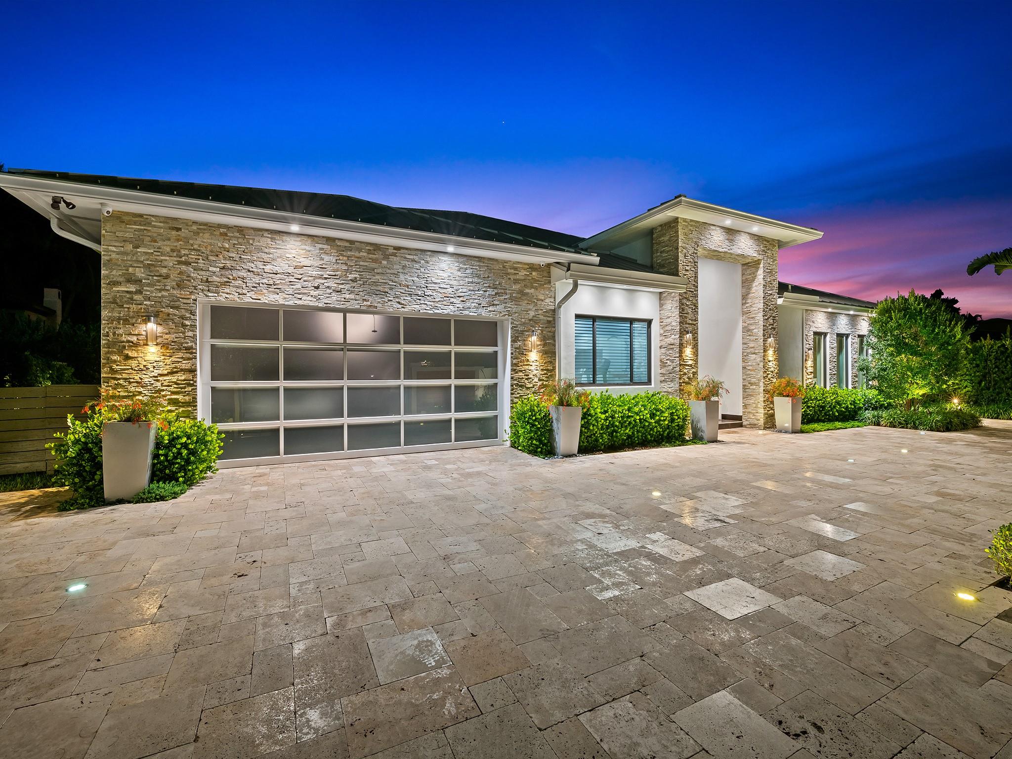 1710 Middle River Dr