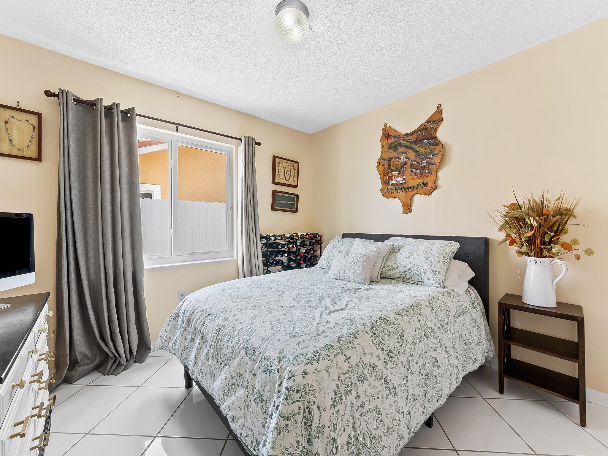 6440 NW 201st Ter