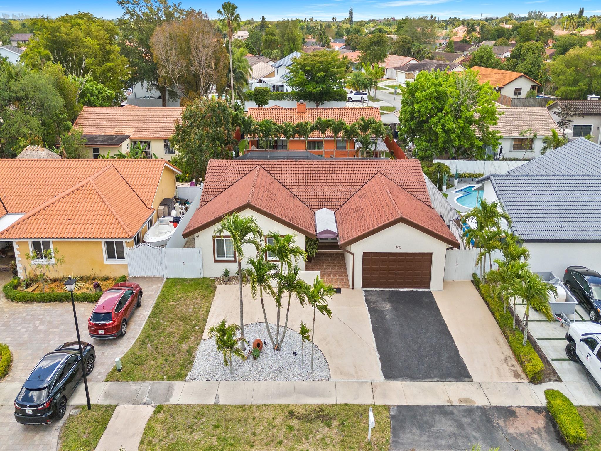6440 NW 201st Ter