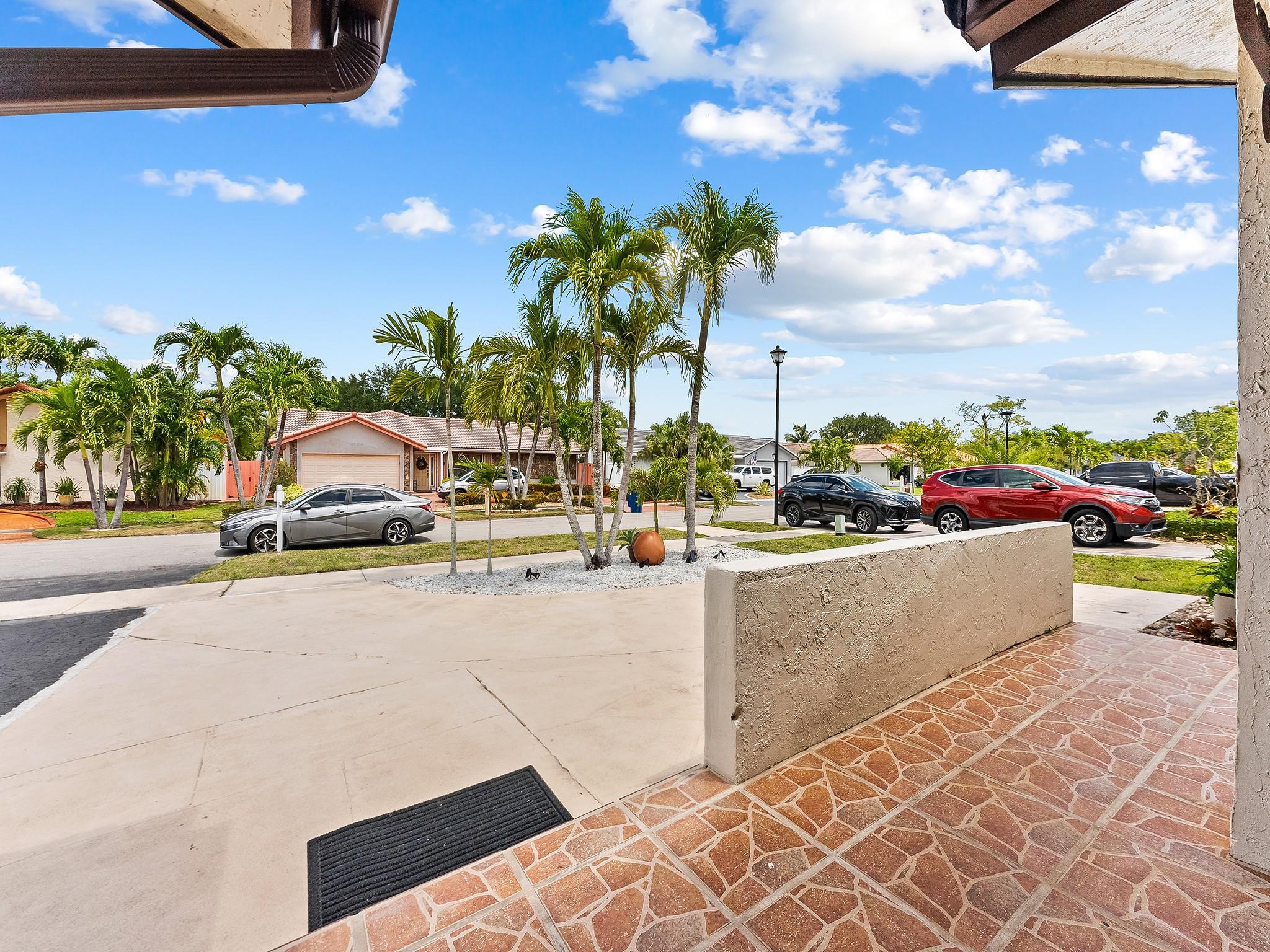 6440 NW 201st Ter