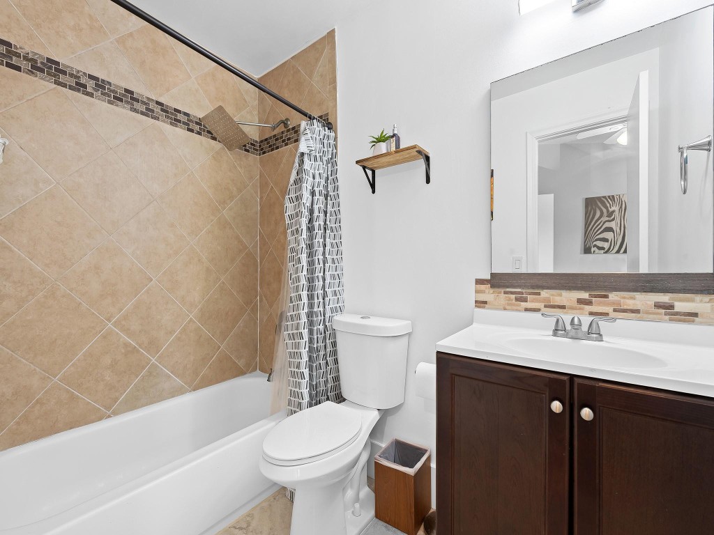 2700 S Oakland Forest Dr 108