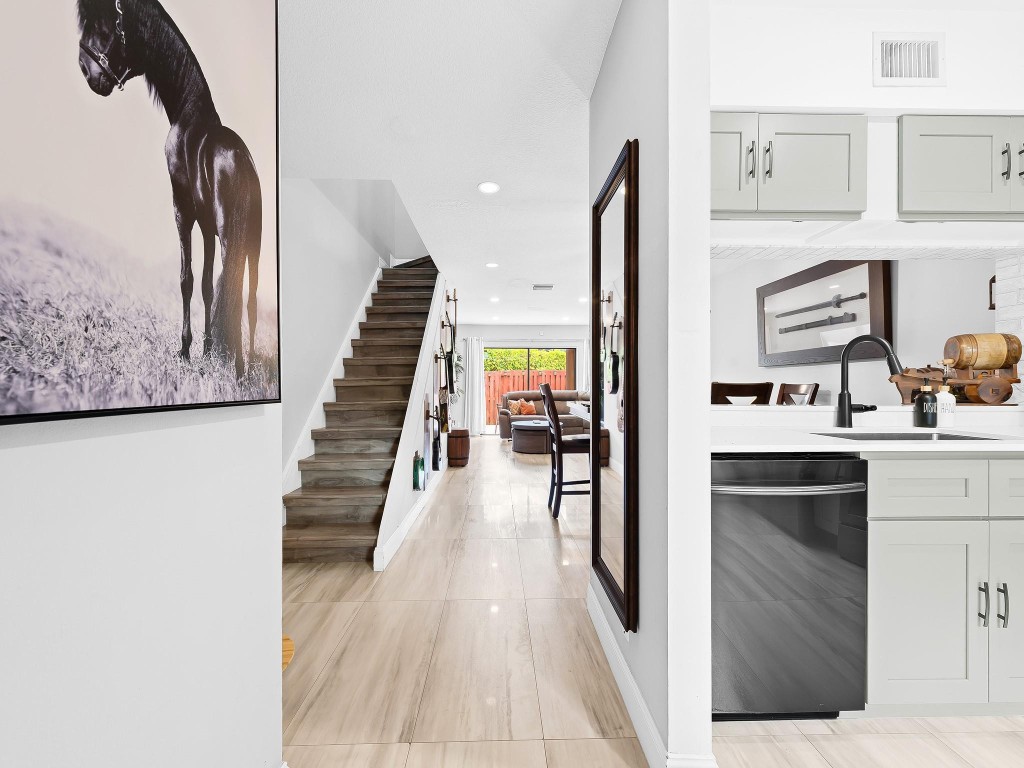 2700 S Oakland Forest Dr 108