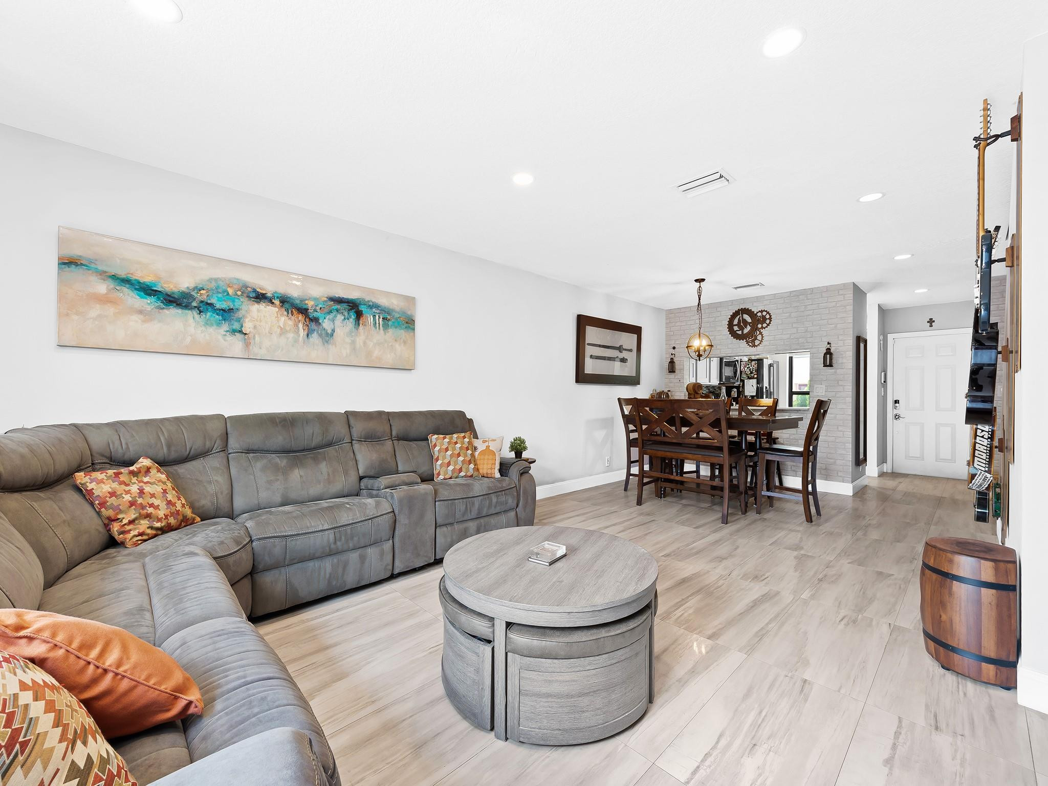 2700 S Oakland Forest Dr 108
