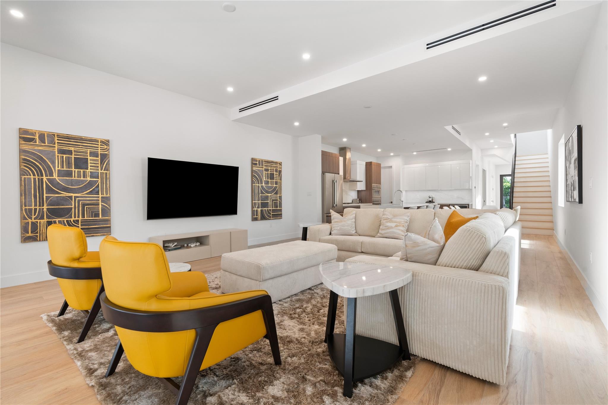 808 SE 12th Street 808