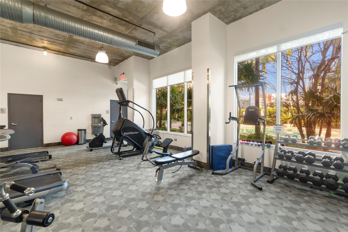 313 NE 2nd Street 405