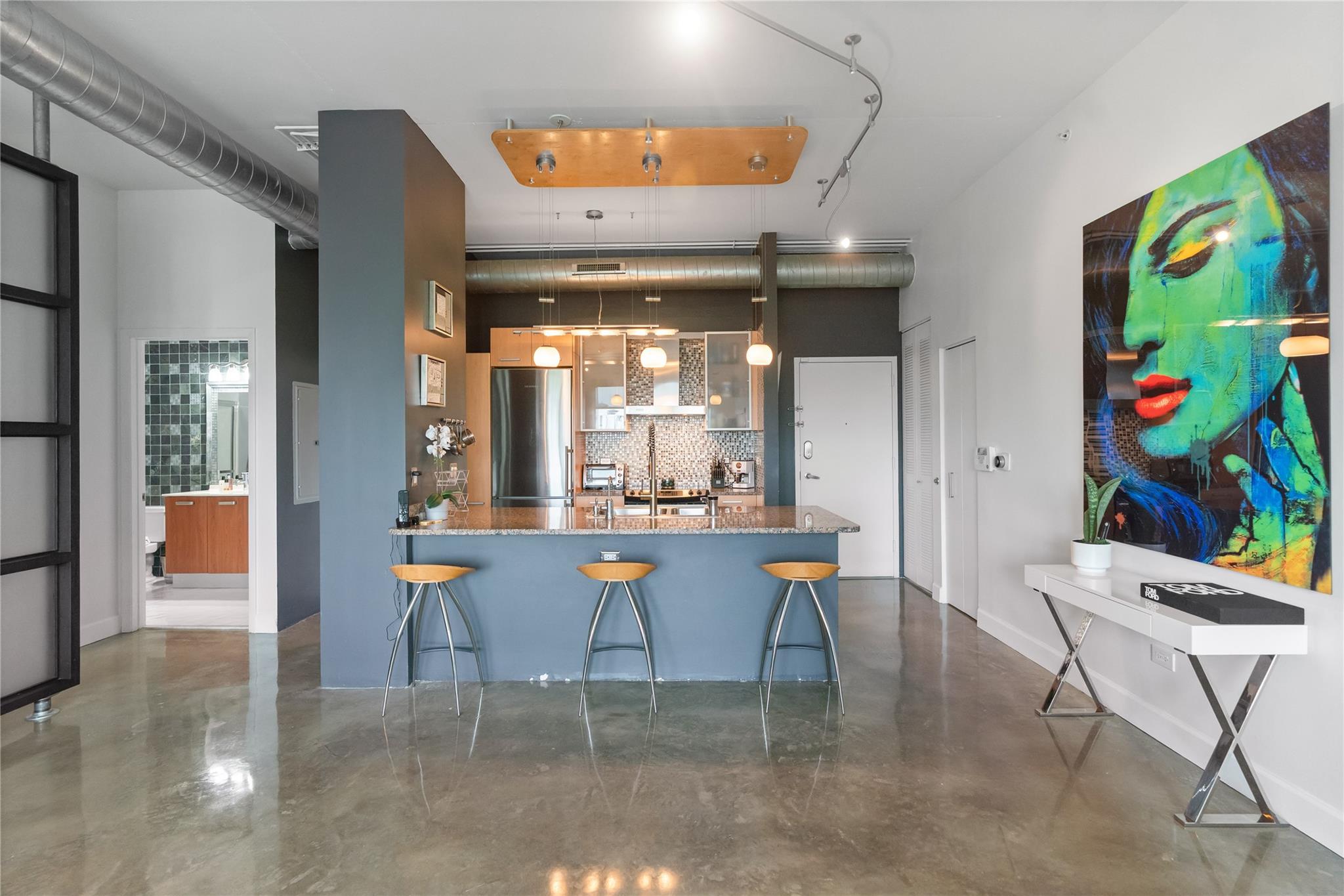 313 NE 2nd Street 405