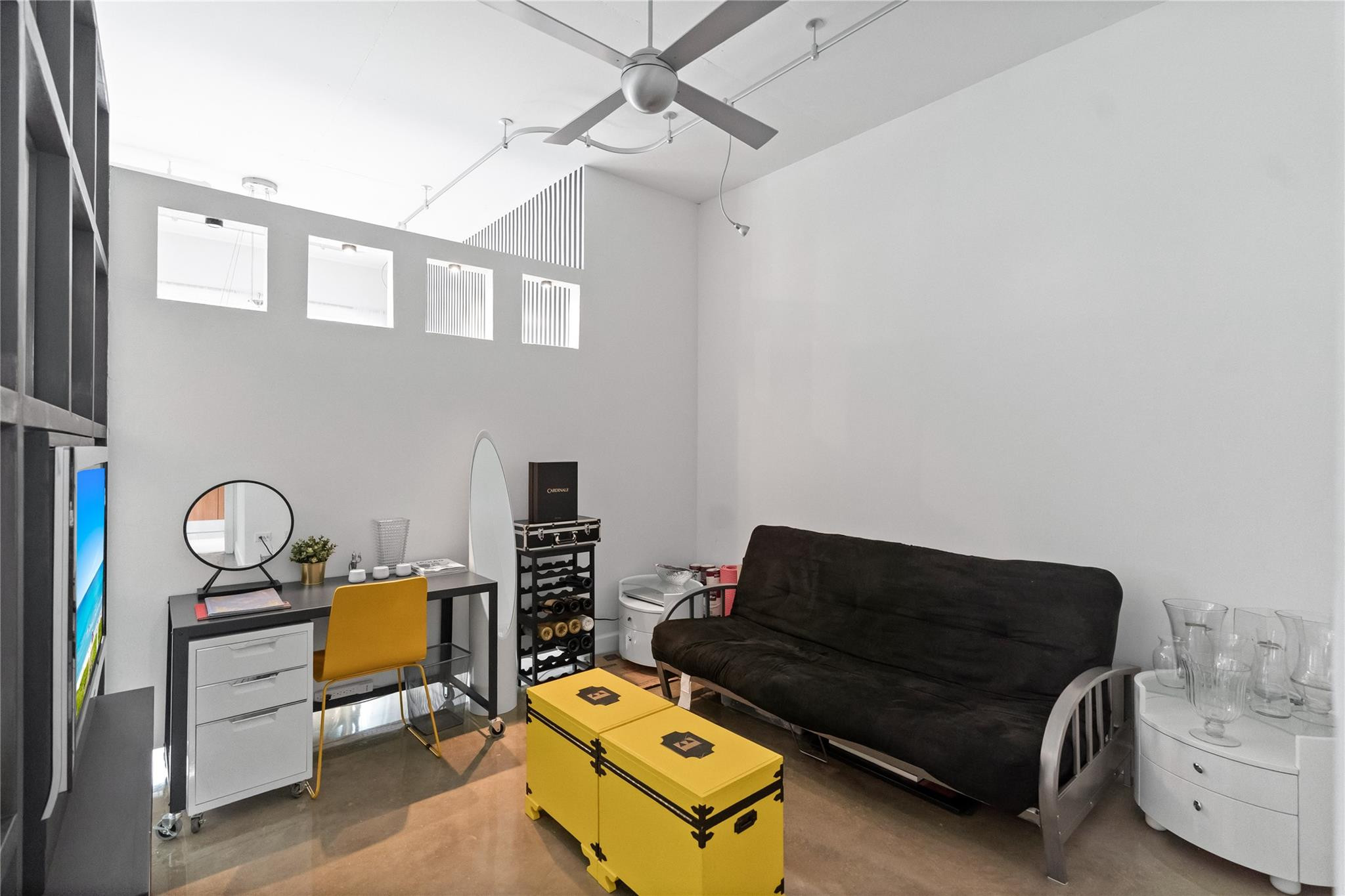 313 NE 2nd Street 405