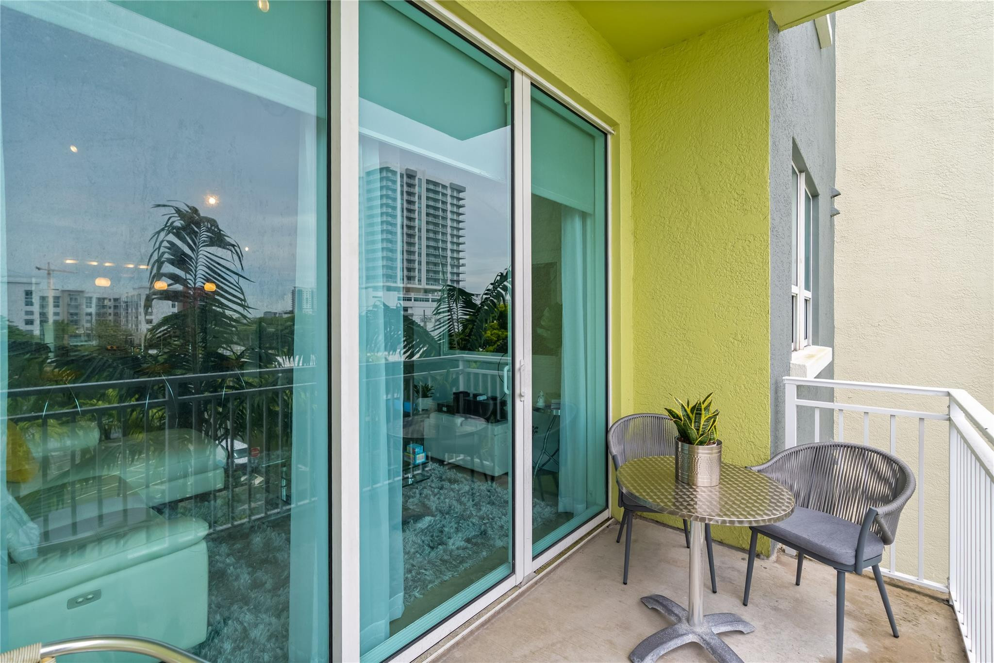 313 NE 2nd Street 405