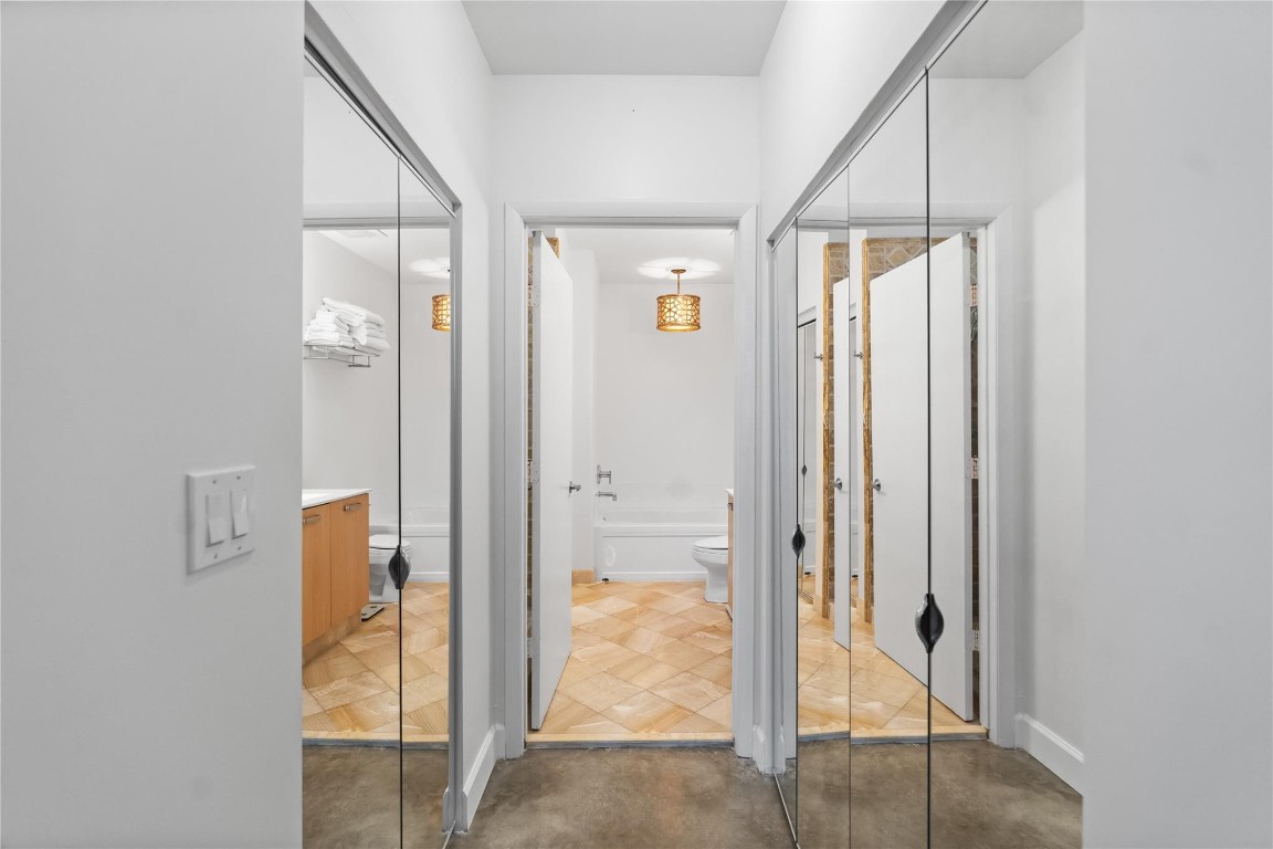 313 NE 2nd Street 405