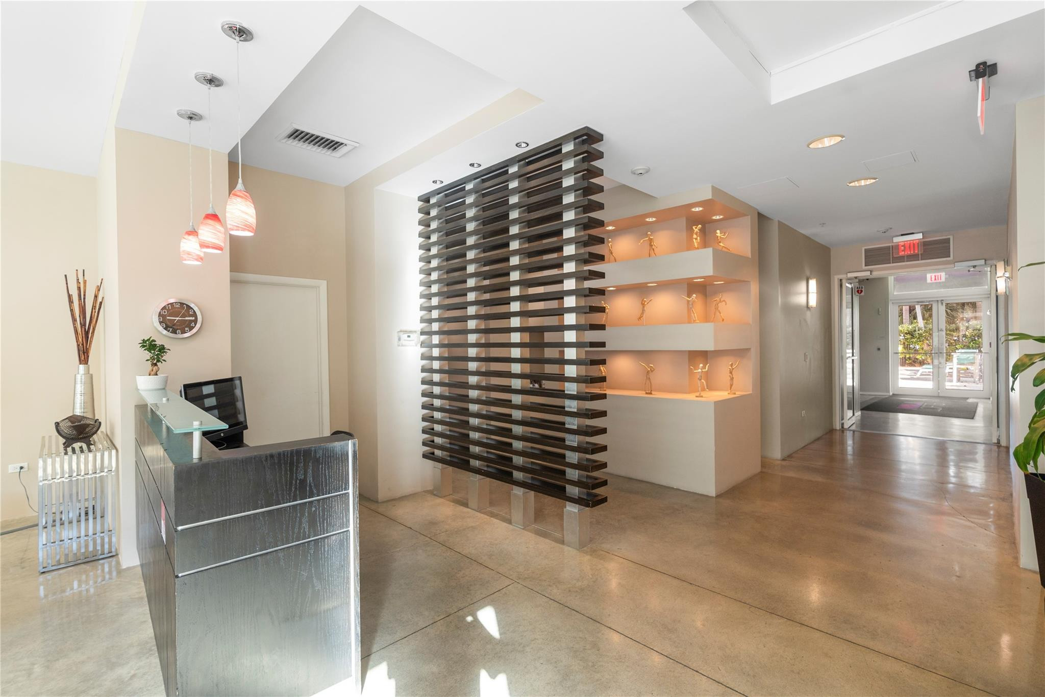 313 NE 2nd Street 405