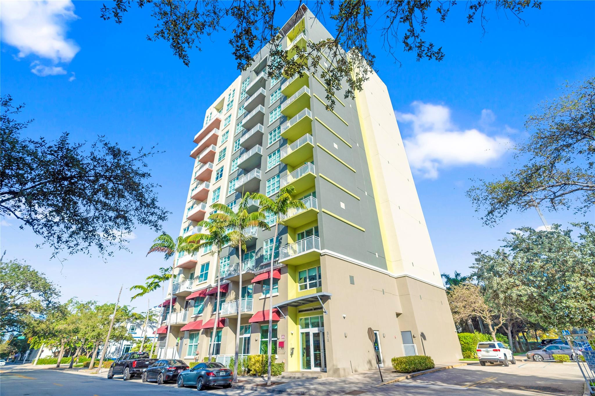 313 NE 2nd Street 405