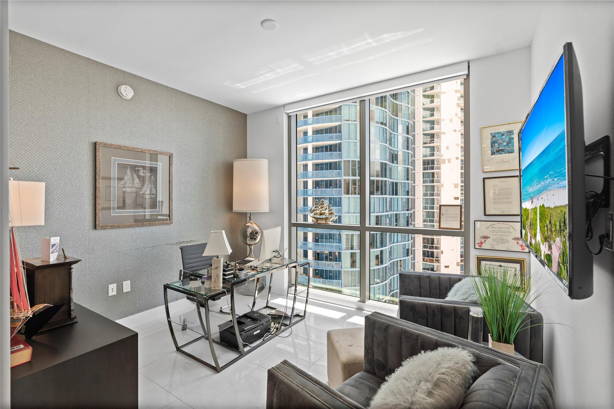 100 E Las Olas Blvd 1901