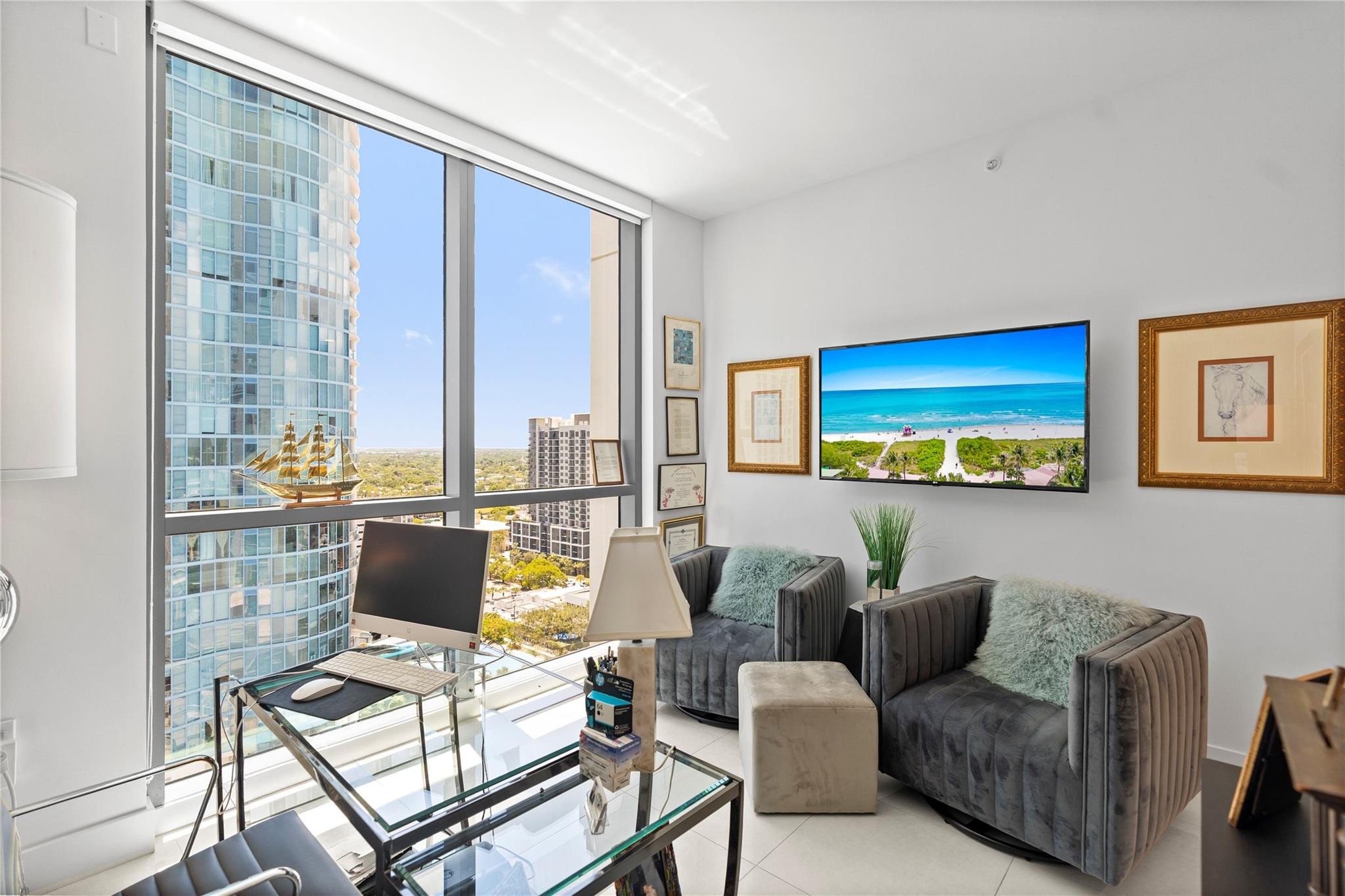 100 E Las Olas Blvd 1901