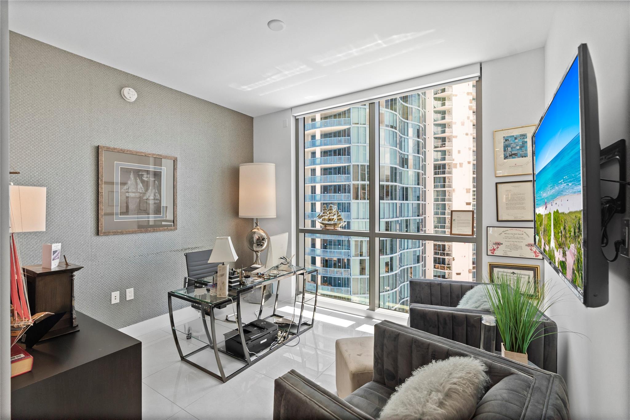 100 E Las Olas Blvd 1901