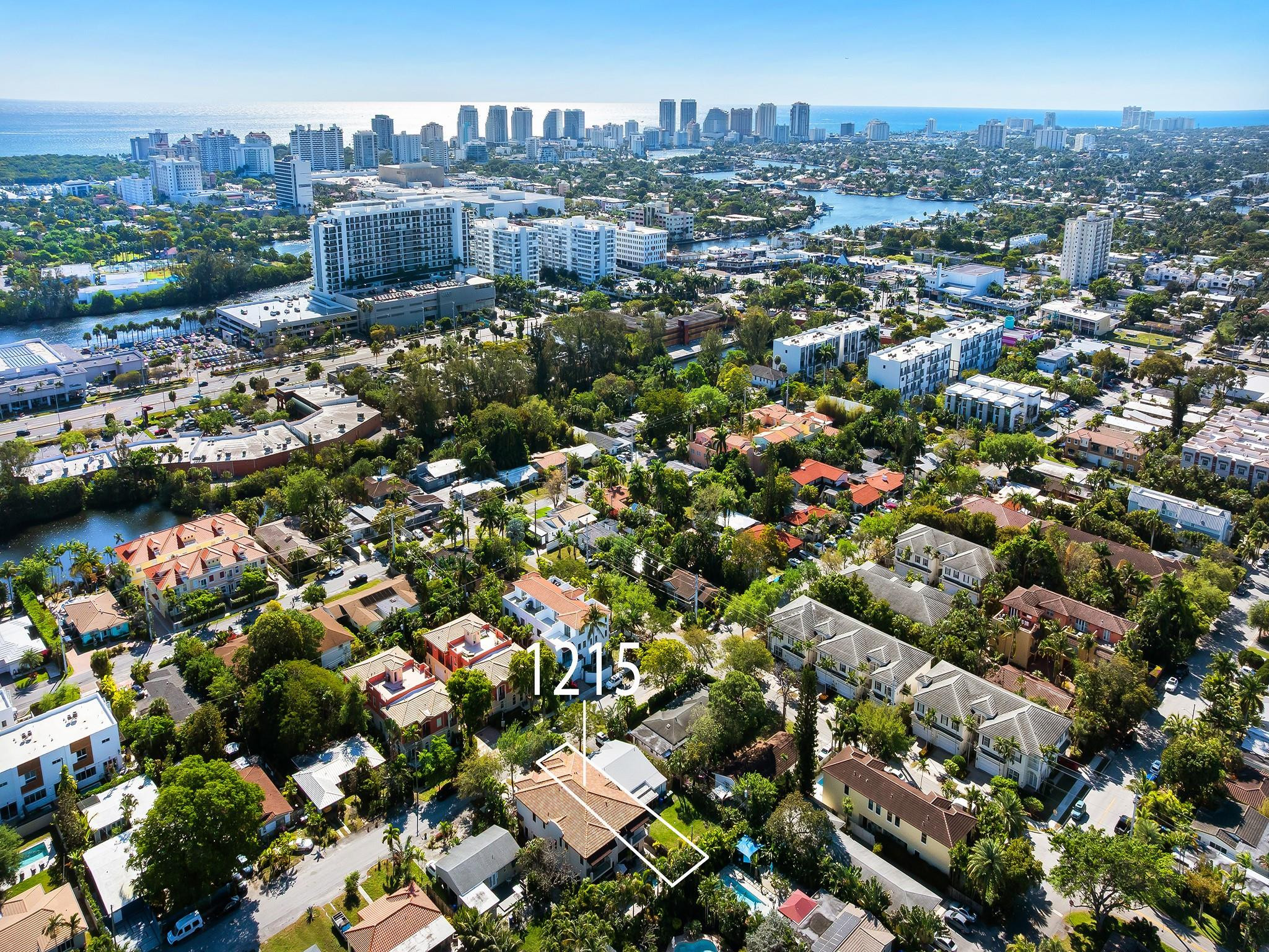 1215 N Victoria Park Rd