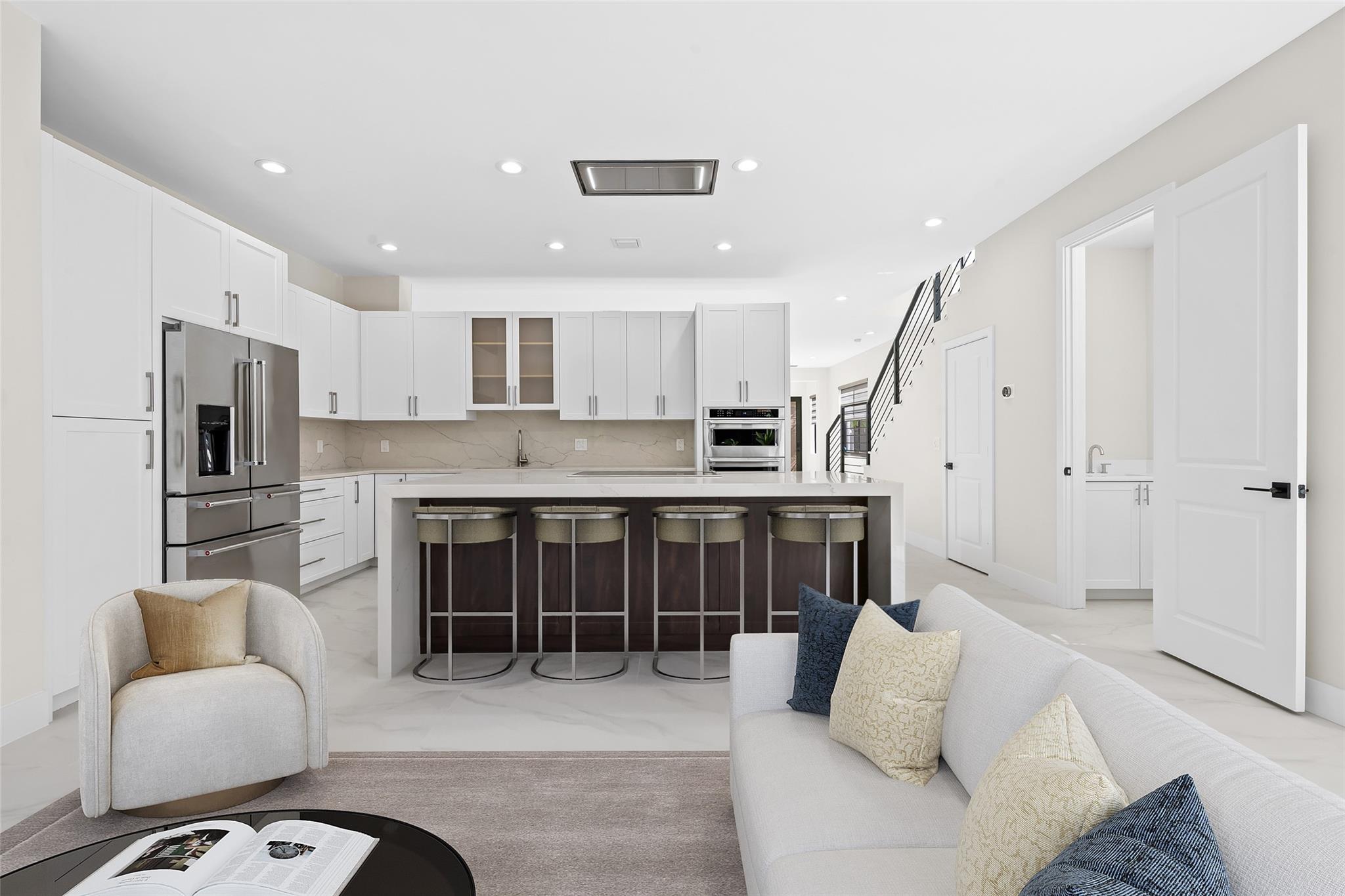 1215 N Victoria Park Rd