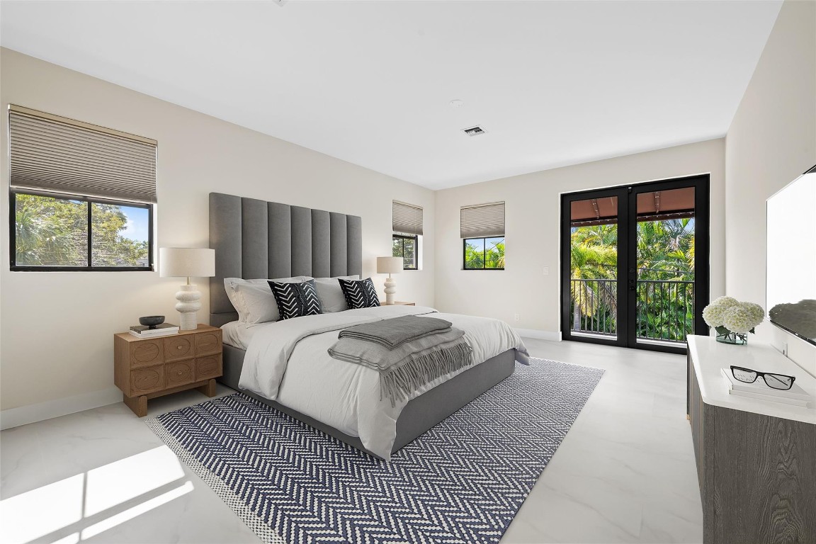 1215 N Victoria Park Rd